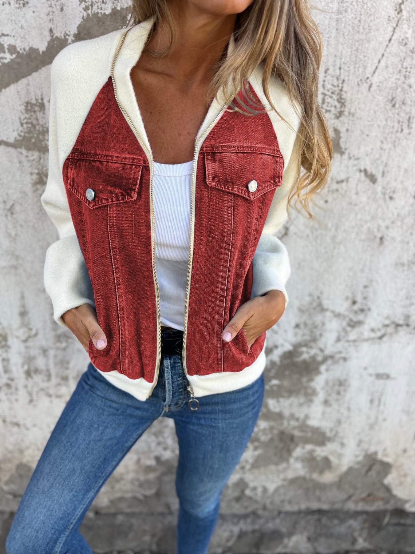 Zoe™ | Chaqueta de Denim Elegante y Confortable