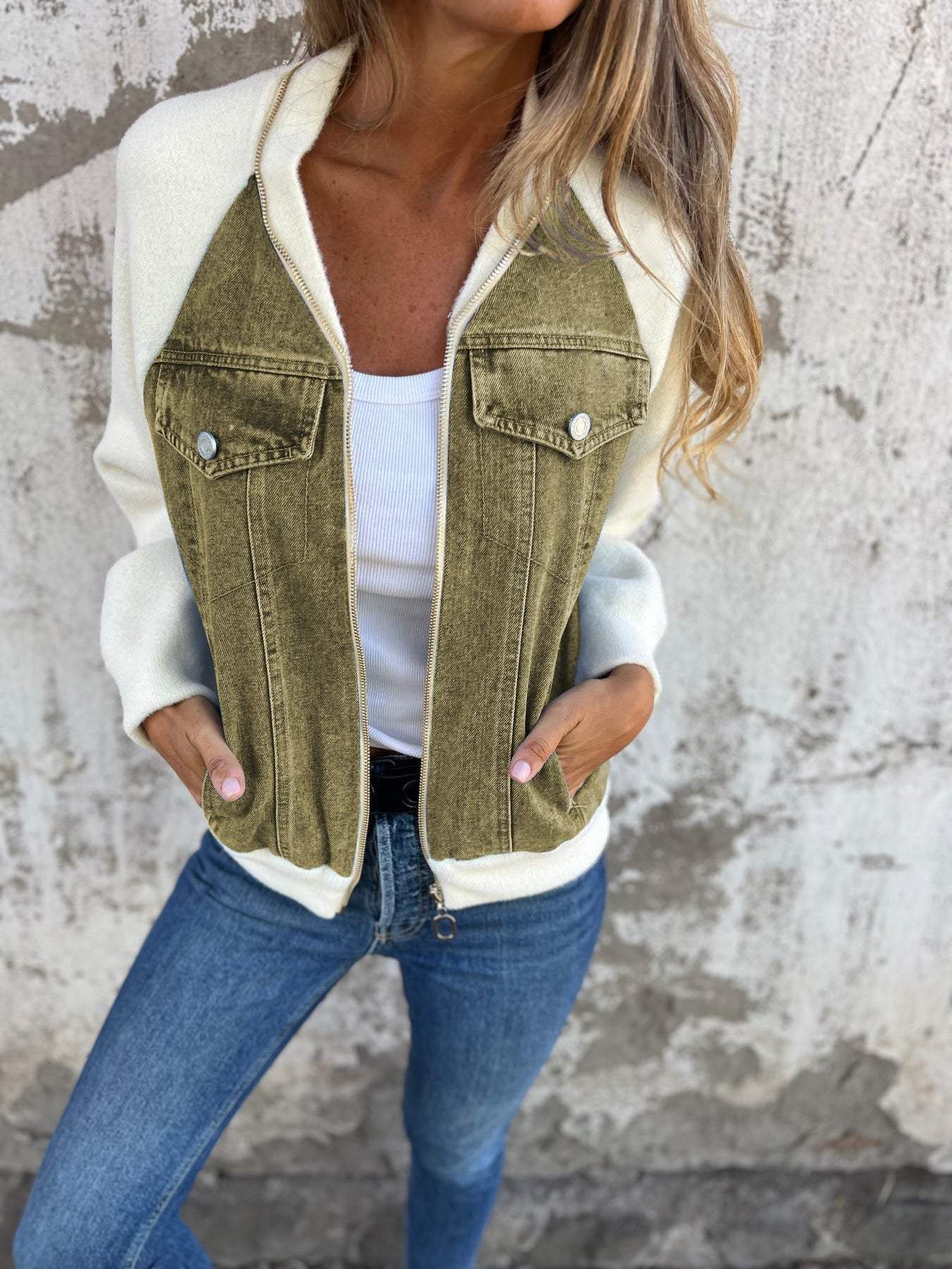 Zoe™ | Chaqueta de Denim Elegante y Confortable