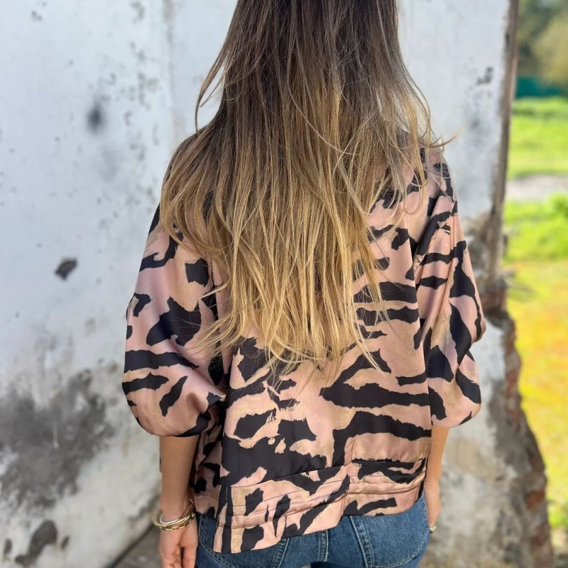 Zelda™ | Chaqueta Bomber con Cremallera y Estampado de Cebra