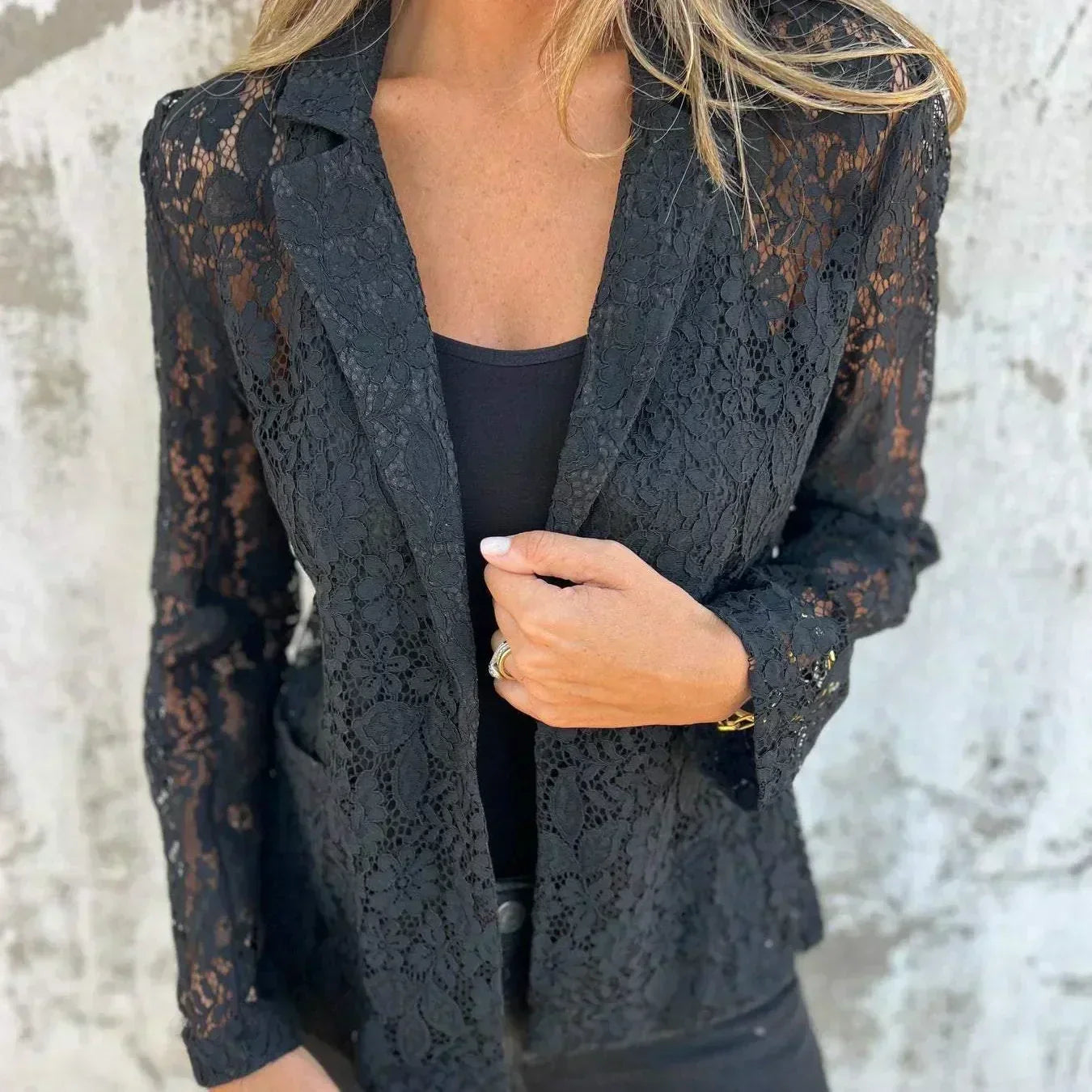 Naomi™ | Blazer Elegante de Encaje y Tejido